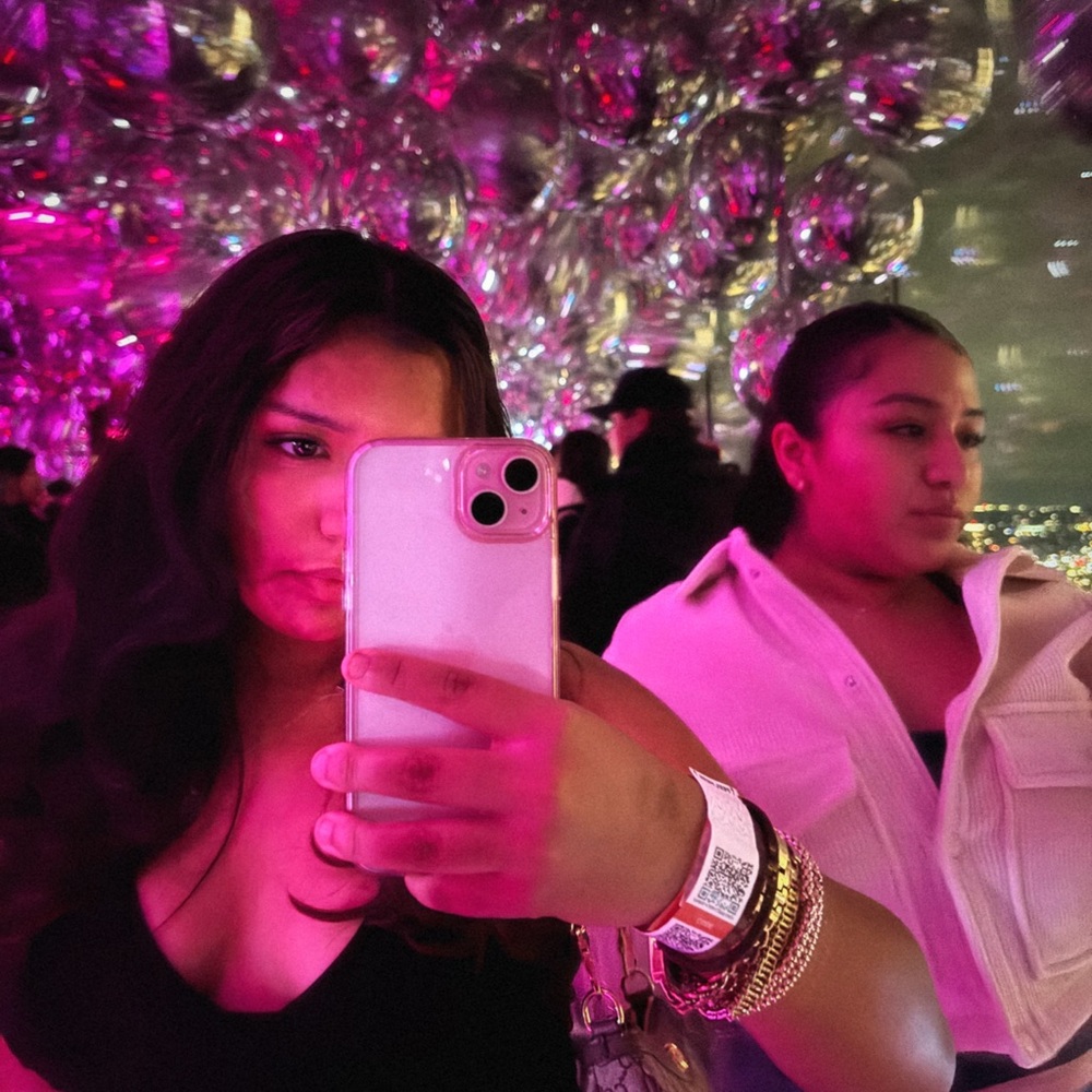 Meet your Posher, Angie